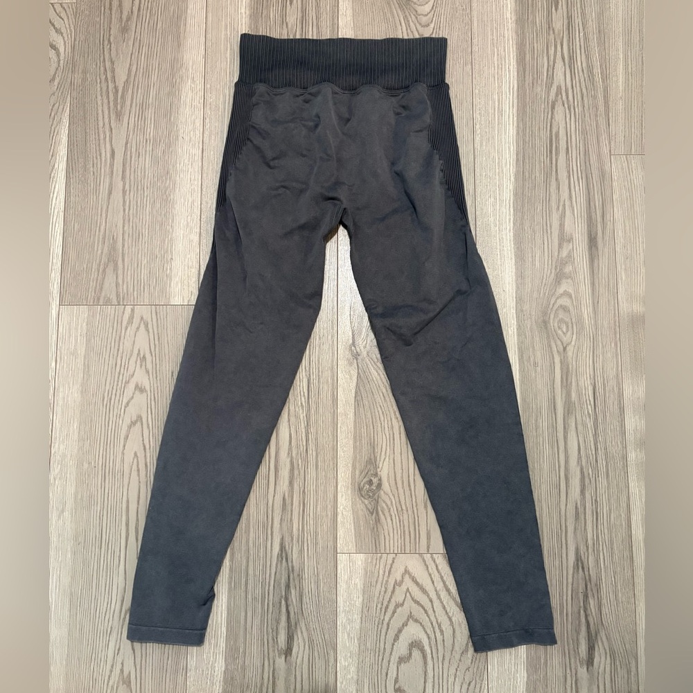 Z Supply Active Leggings Size M/L